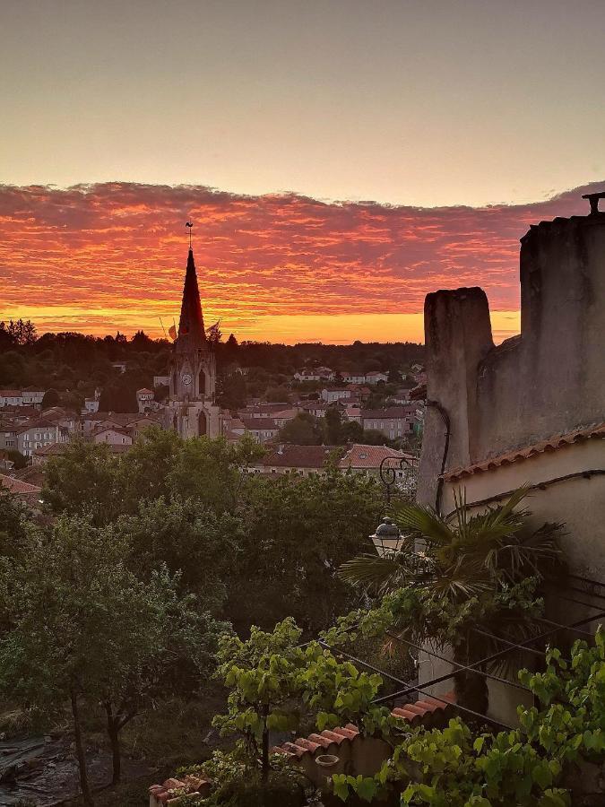 'Quelle Belle Vue' Chambre D'Hote Confolens Zewnętrze zdjęcie
