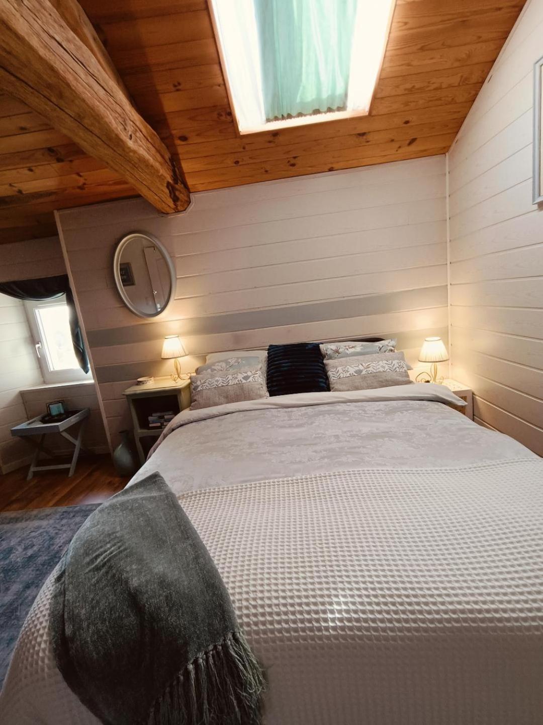 'Quelle Belle Vue' Chambre D'Hote Confolens Zewnętrze zdjęcie